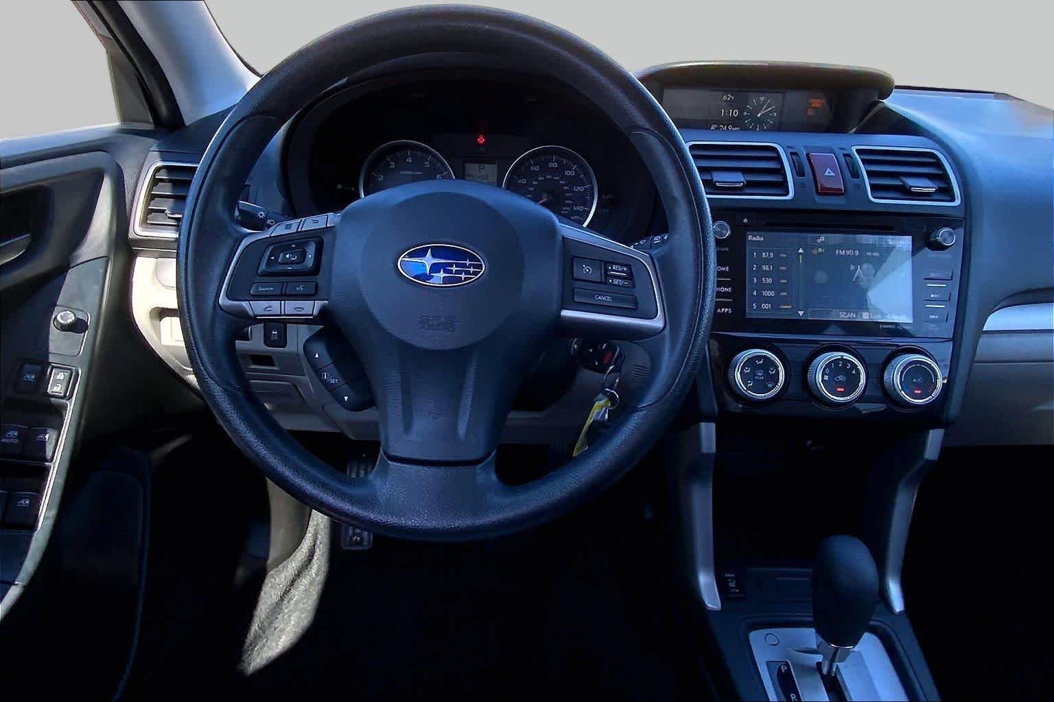 Used 2016 Quartz Blue Pearl Subaru 2.5i Premium image 5