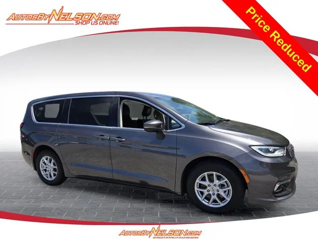 Used 2023 Gray Chrysler Touring L image 1