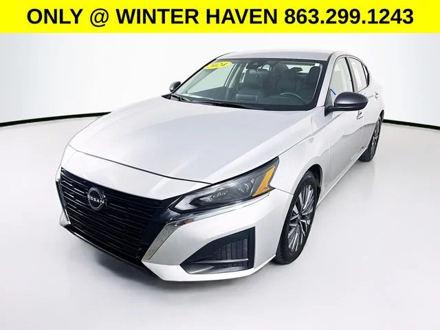 Certified Used 2024 Silver Nissan 2.5 SV image 3