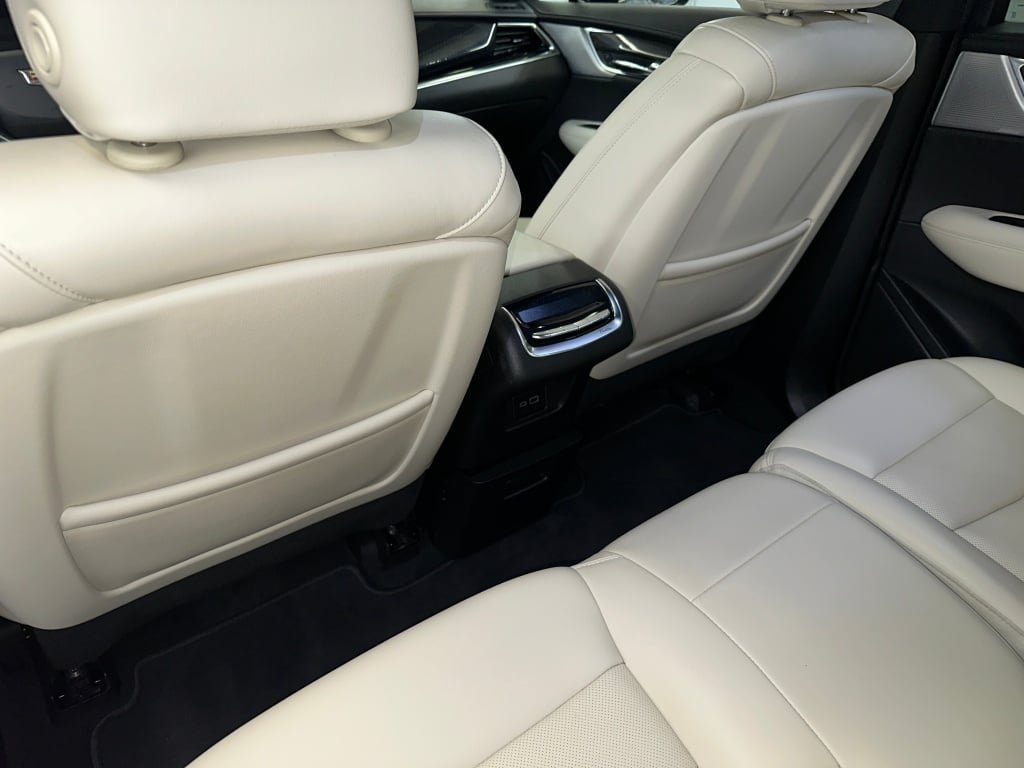 2024 Cadillac XT6 Sport - Photo 23