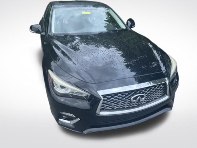 Used 2018 Black Obsidian INFINITI 3.0t LUXE image 3