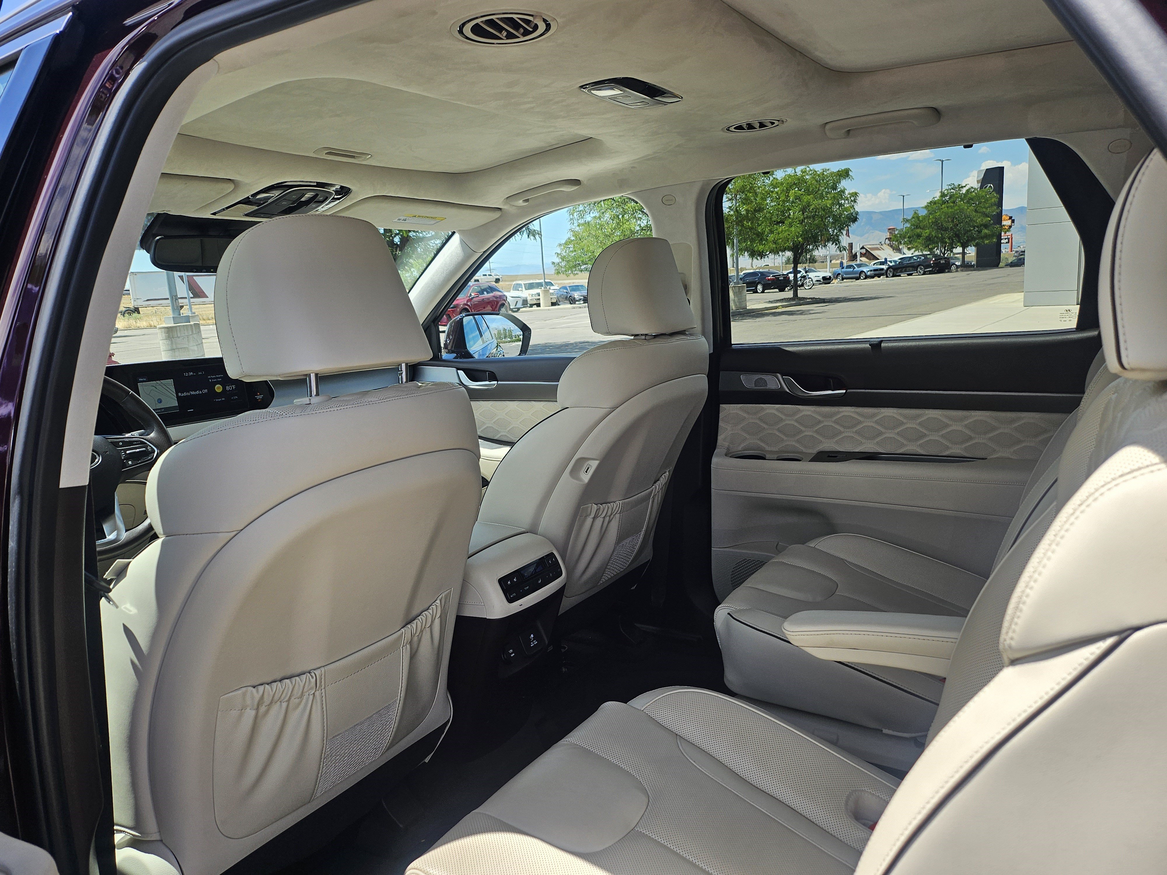 Used 2020 Sierra Burgundy Hyundai Limited image 16