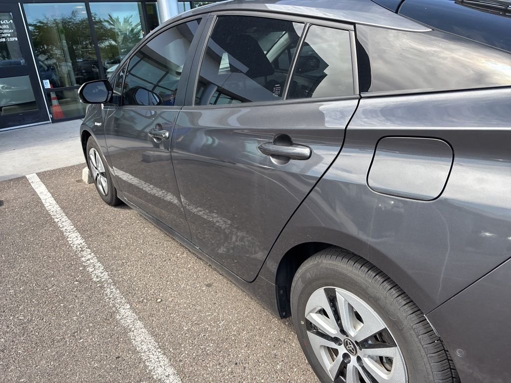 Used 2018 Gray Toyota Two image 24