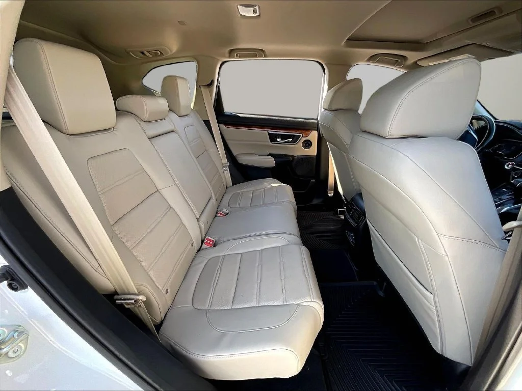 Used 2017  Honda EX-L image 26