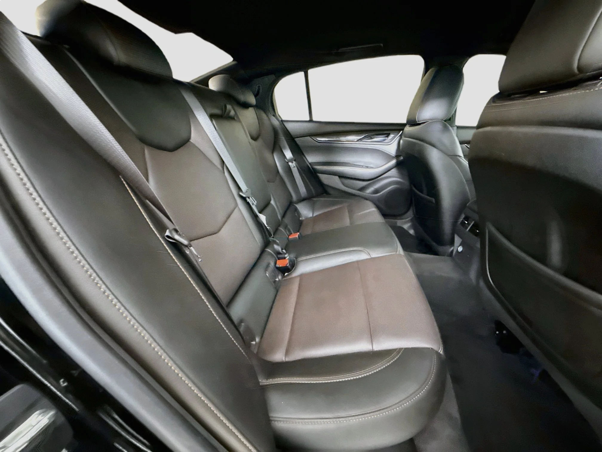 Used 2022 BLACK RAVEN Cadillac Sport image 28