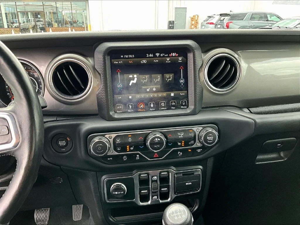 Used 2019 Gray Jeep Unlimited Sahara image 17