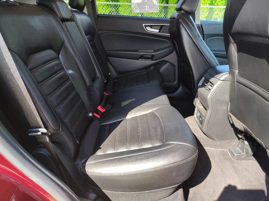 Used 2021 Burgundy Velvet Metallic Tinted Clearcoat Ford SEL image 14