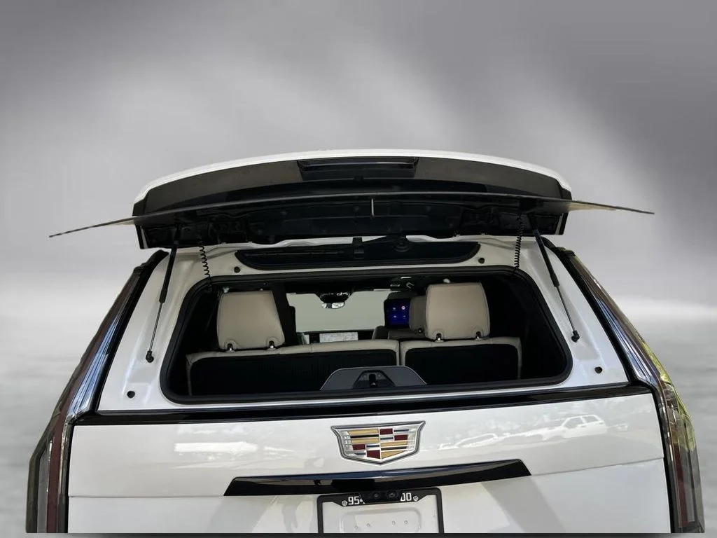 Used 2025 White Cadillac Sport Platinum image 51