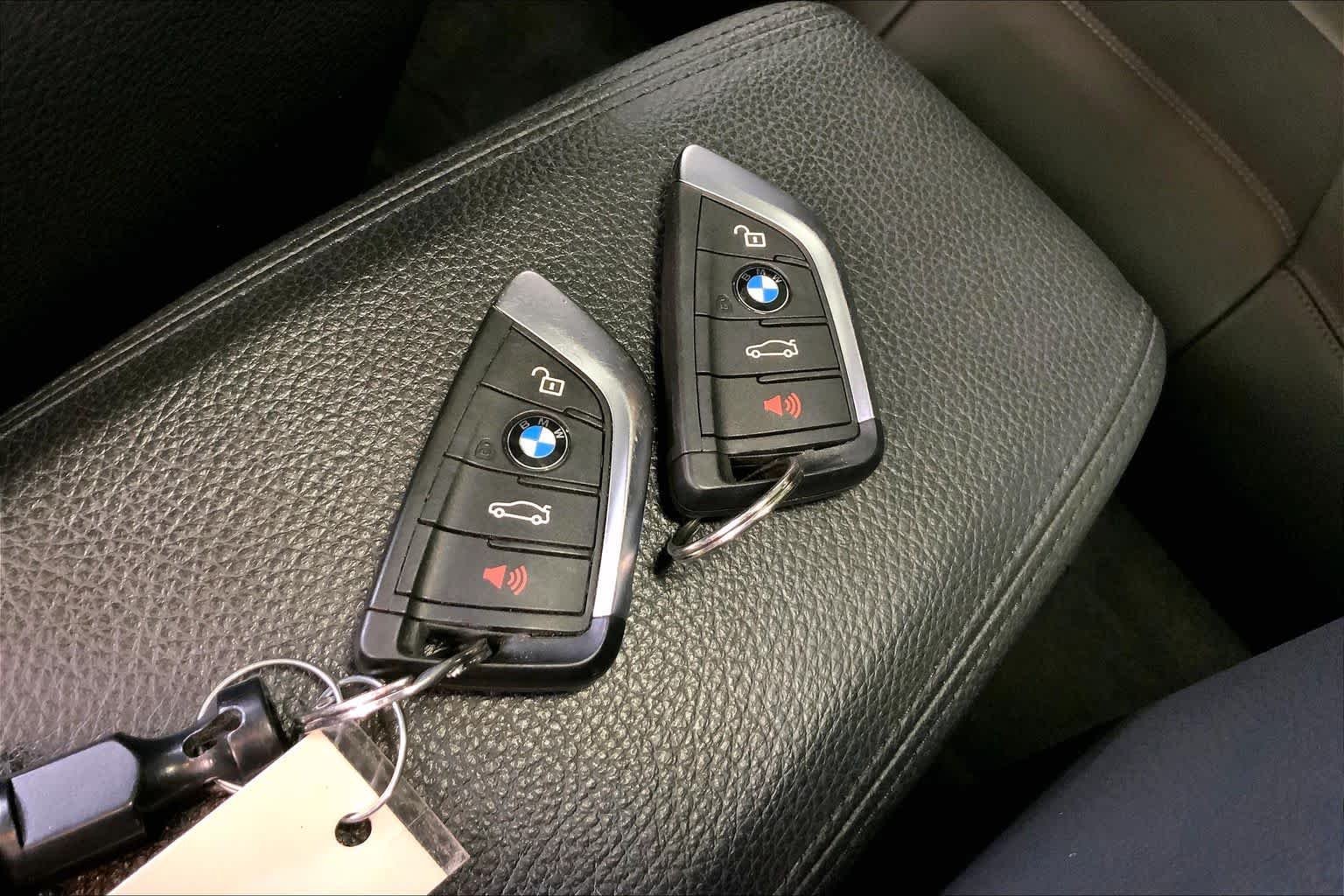 Used 2020 Galvanic Gold Metallic BMW xDrive28i image 14