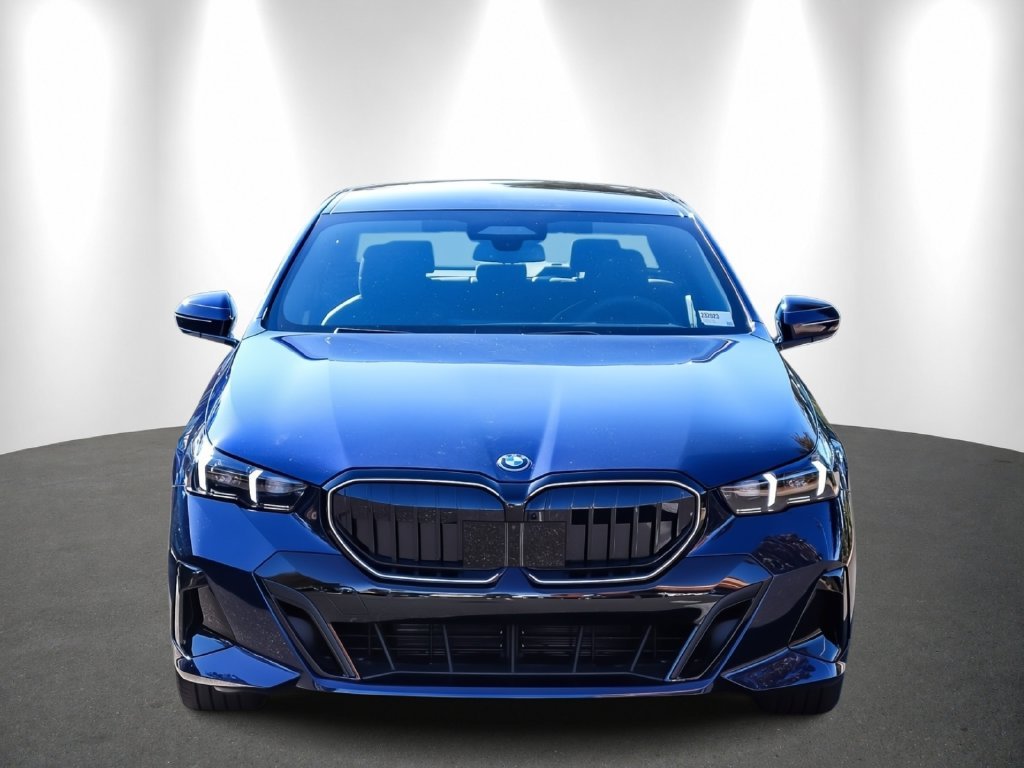 2027 BMW 5 Series photo 2