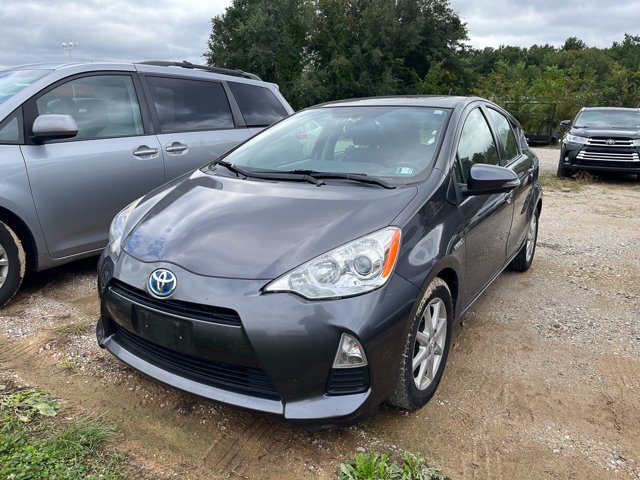 Used 2014 Gray Toyota  image 1