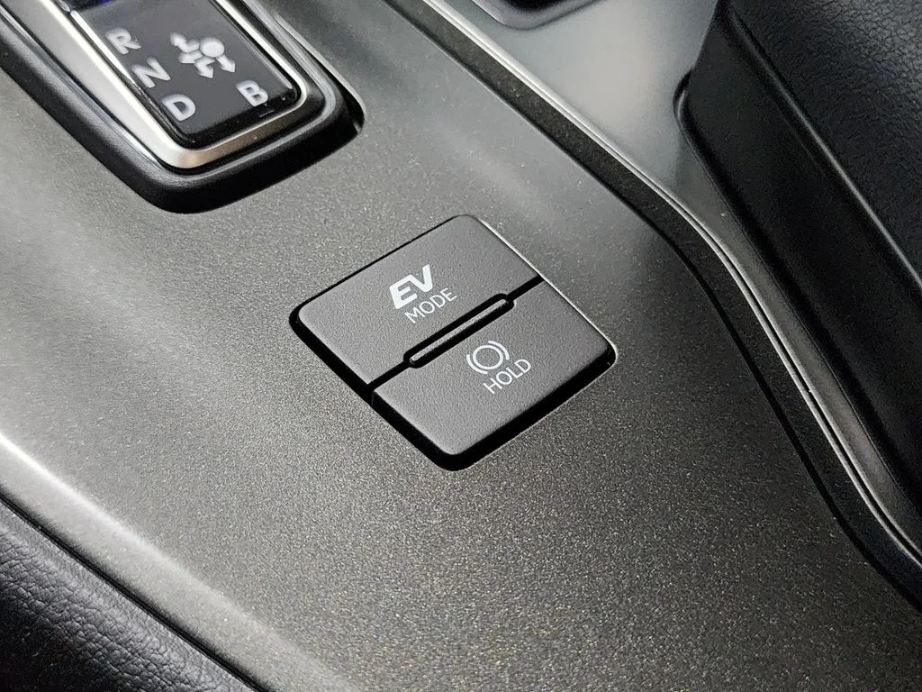 New 2026 Silver Lexus 300h image 25
