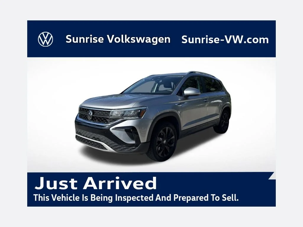Used 2023 Pyrite Silver Metallic Volkswagen 1.5T SE image 1