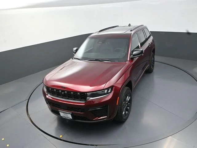 New 2026 Velvet Red Pearl-Coat Exterior Paint Jeep Limited Reserve image 13