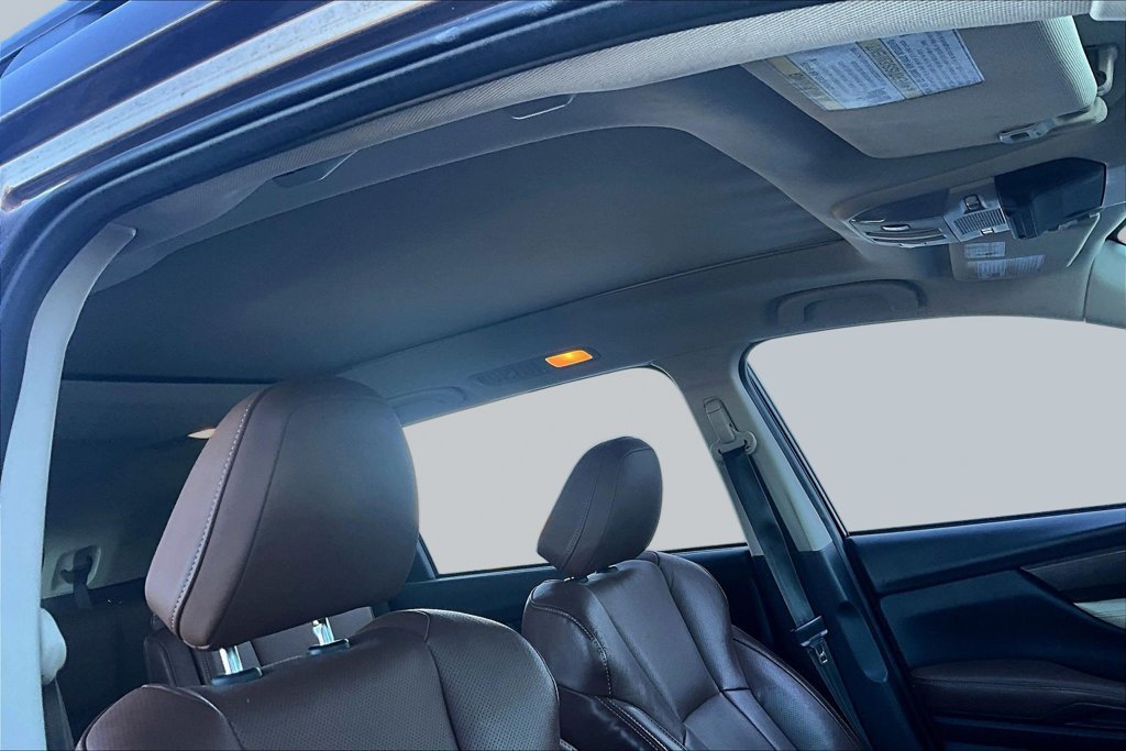 Used 2019 Brown Subaru Touring image 28