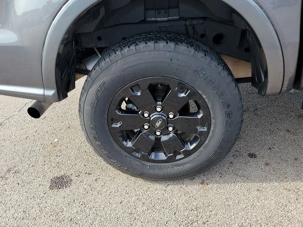 Used 2022 Gray Metallic Ford XLT image 7