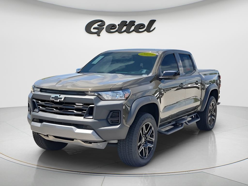 2023 Chevrolet Colorado 4WD Trail Boss Crew Cab Short Box's photo