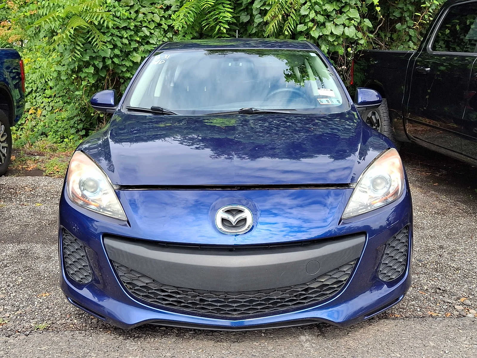Used 2013 Indigo Lights Mica Mazda i Touring image 2