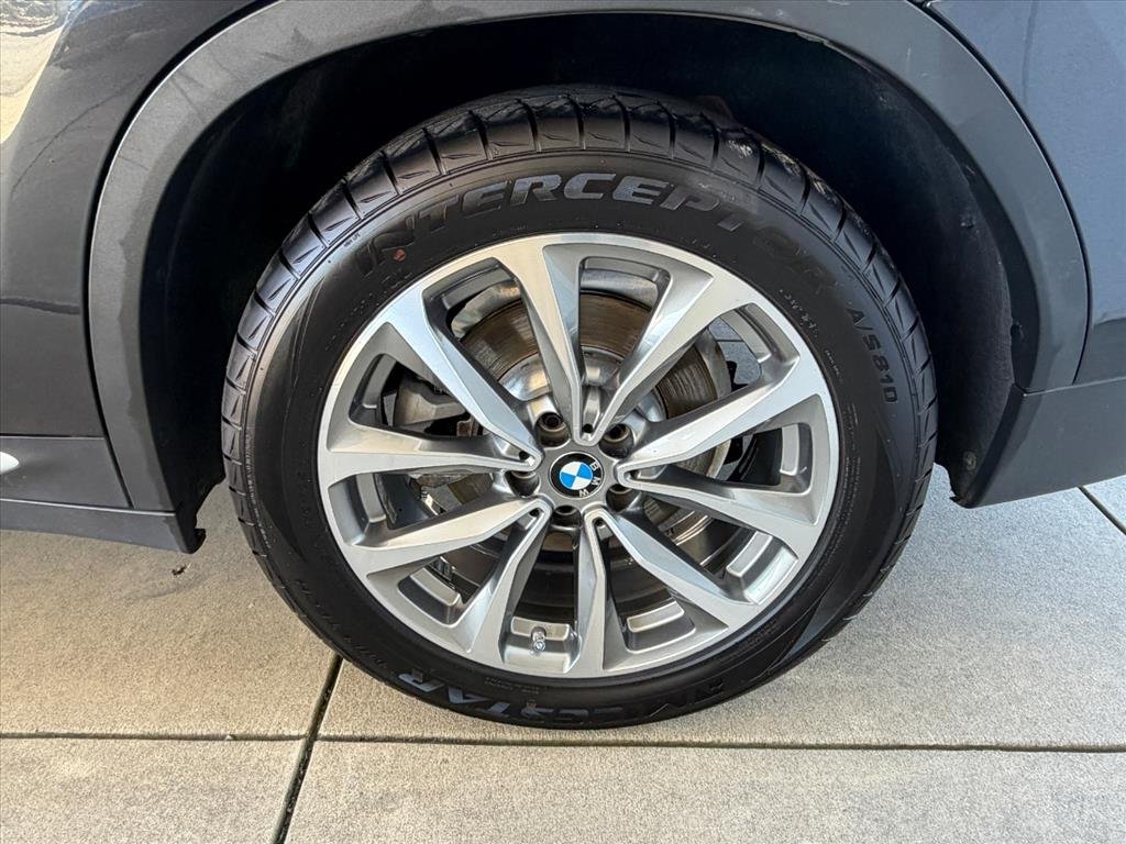 Used 2019 Dark Graphite Metallic BMW xDrive30i image 23