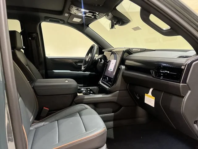 2026 GMC Yukon AT4 - Photo 28