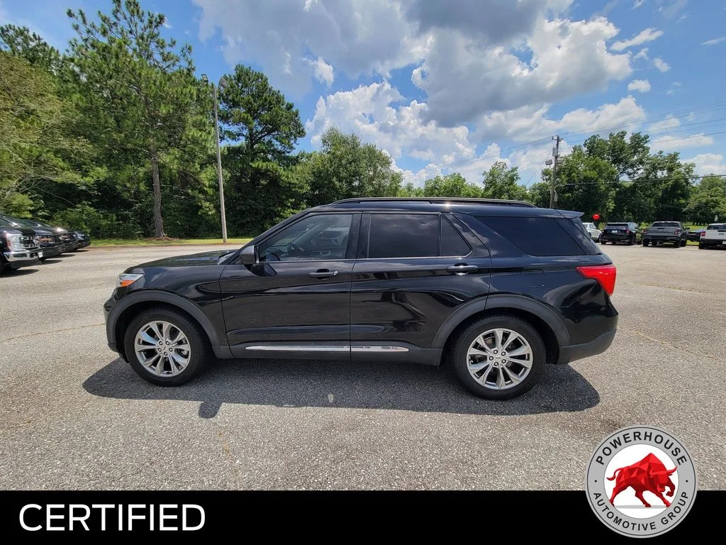 Used 2021 Black Ford XLT image 2