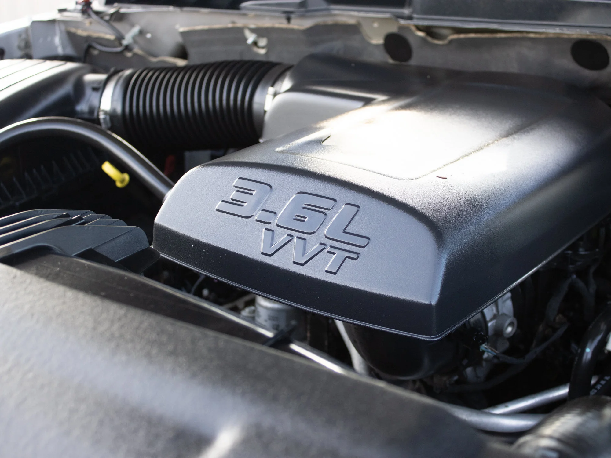 Used 2013 Silver RAM SLT* Crew Cab 4x4, 3.6L V6, Tonneau Cover, A/T Tires image 9