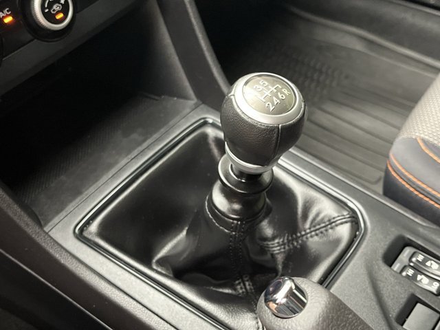 Used 2023 Ice Silver Metallic Subaru Premium image 19