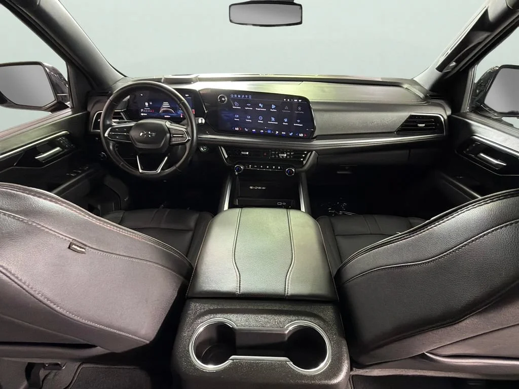 2025 Chevrolet Suburban RST - Photo 35