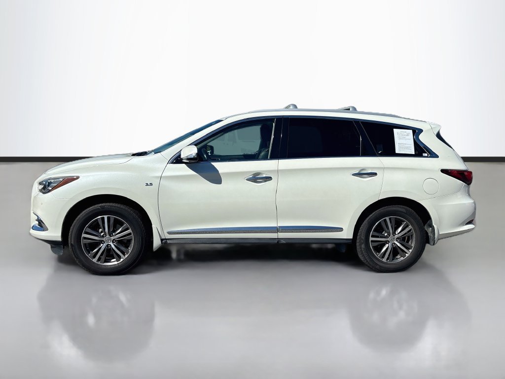 Used 2019 Majestic INFINITI LUXE image 9