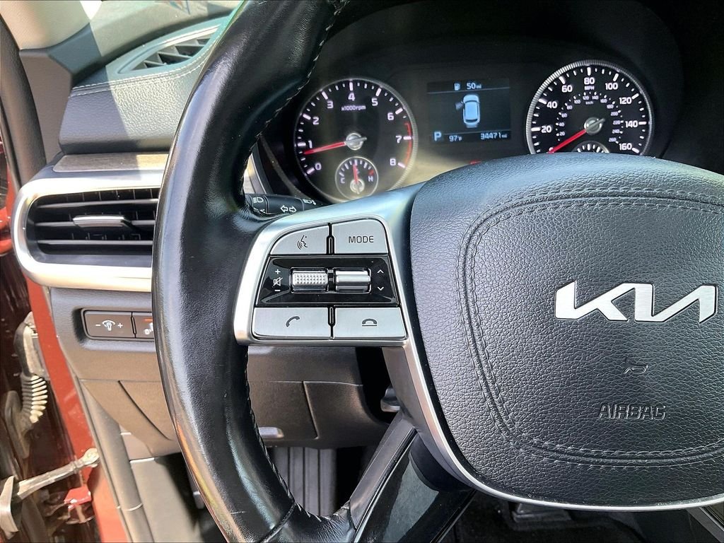Used 2022 Purple Kia EX image 24
