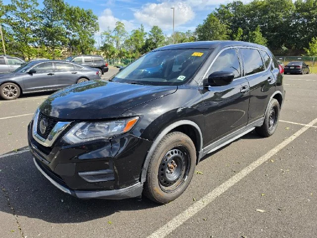 Used 2019 Black Nissan S image 3