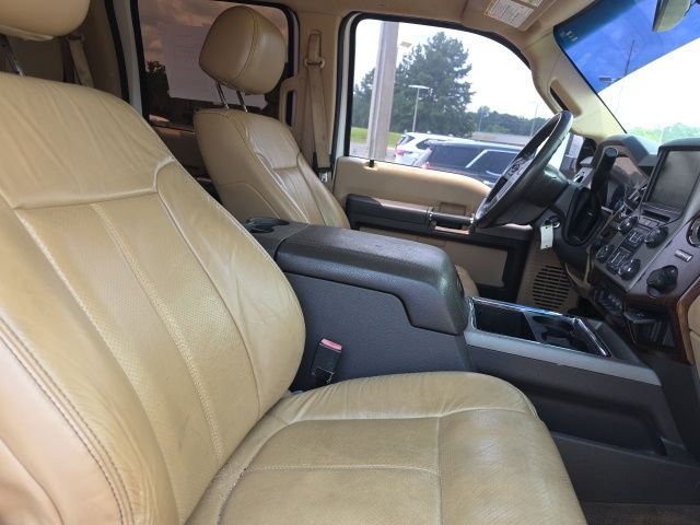 Used 2013 White Ford Lariat image 12