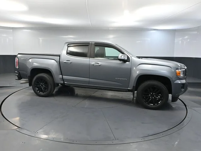 Used 2018 Gray GMC SLT image 4