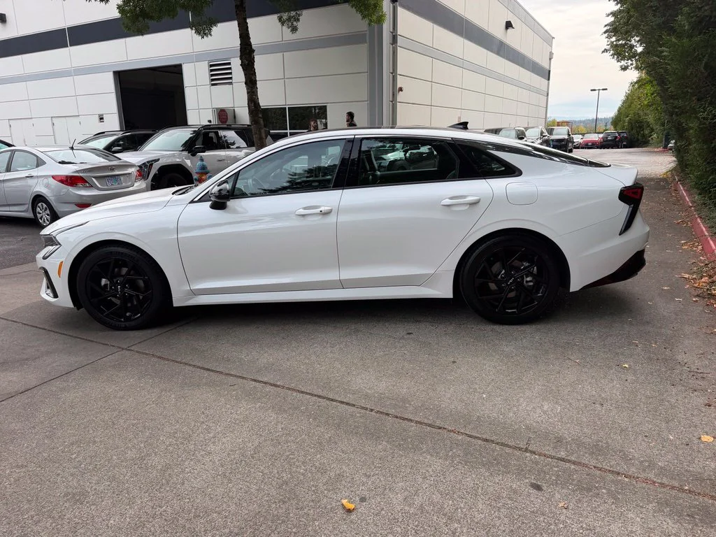 Used 2026 Snow White Pearl Kia GT-Line image 8
