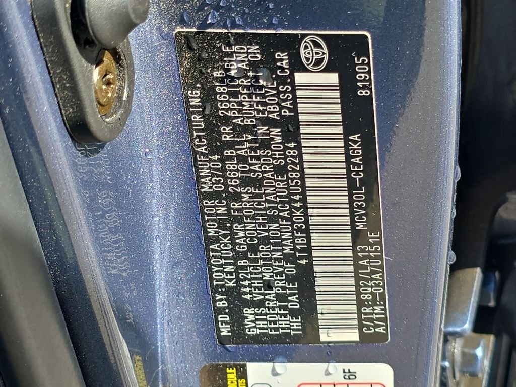 Used 2004  Toyota XLE image 15