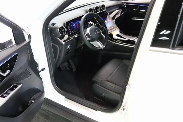 2025 Mercedes-Benz GLC Base - Photo 18