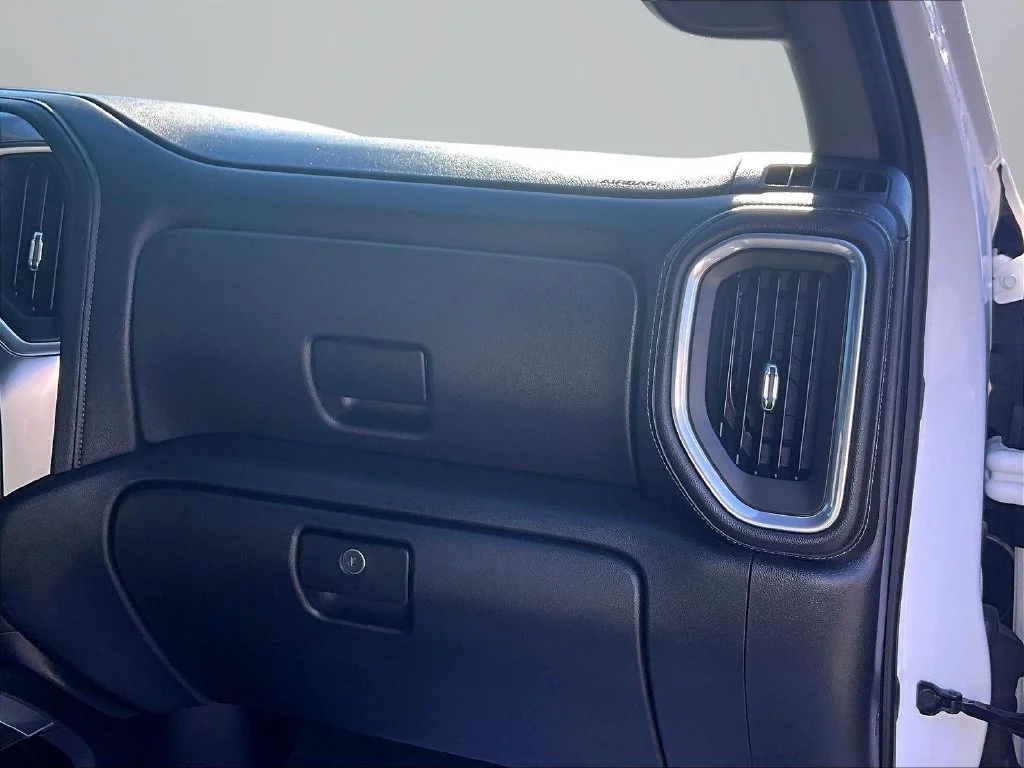 Used 2020 White Chevrolet LTZ image 18