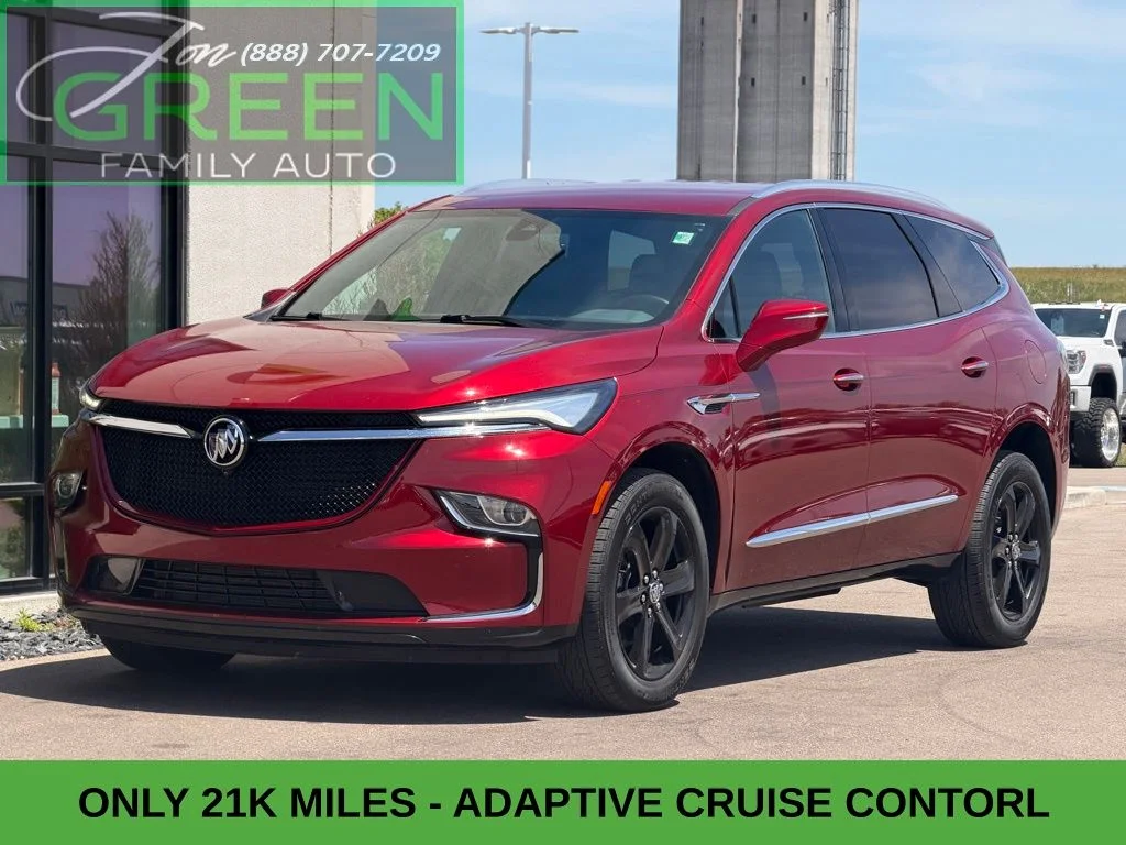 2024 Buick Enclave Essence AWD's photo