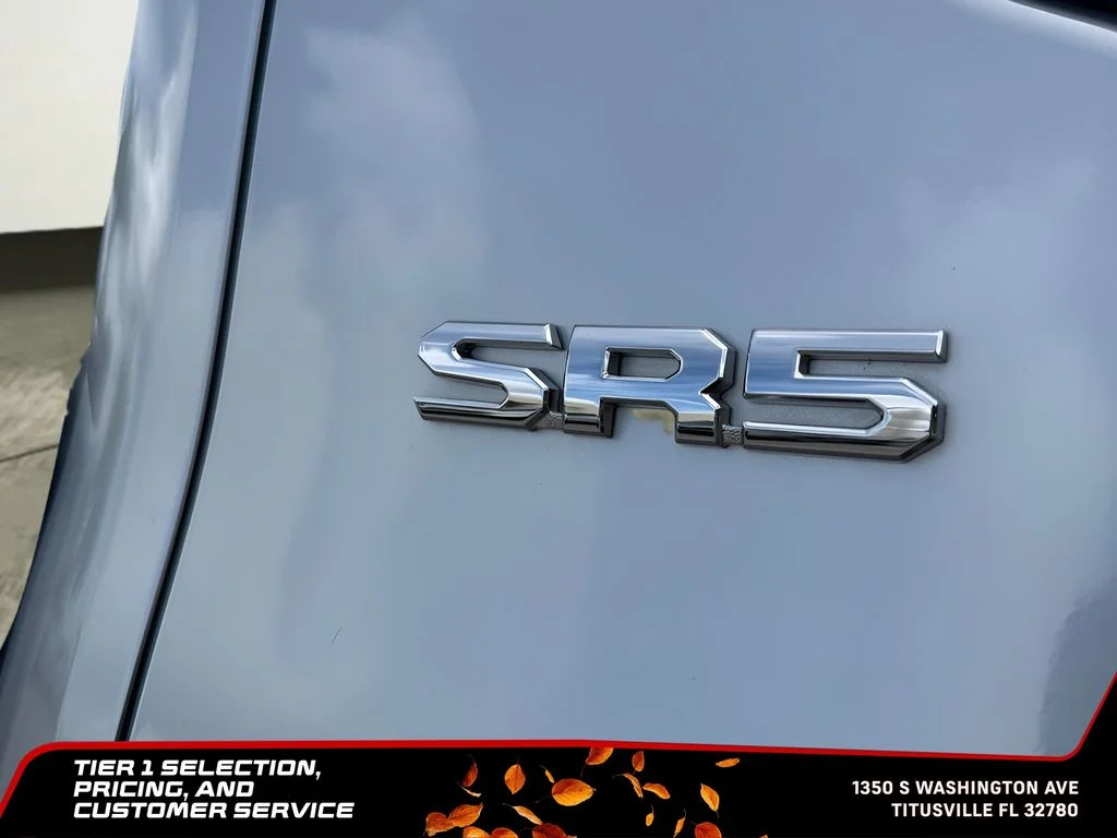 Used 2022 Silver Toyota SR5 image 33