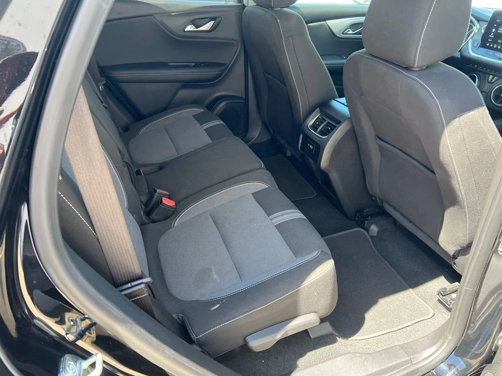 Used 2026 Black Chevrolet LT image 28