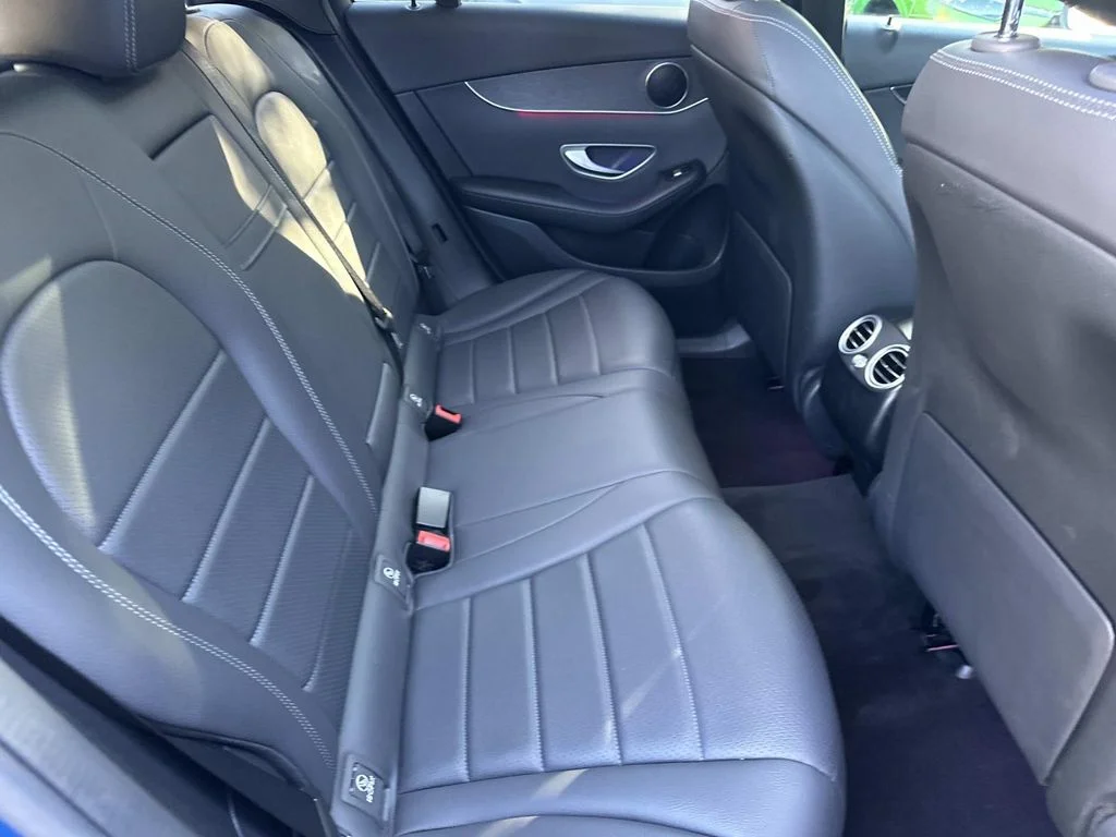 Used 2022 Blue Metallic Mercedes-Benz GLC 300 image 15