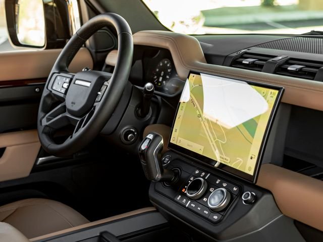 New 2026 Sedona Red Land Rover S image 34