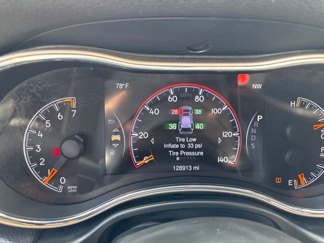Used 2014 Black Jeep Laredo image 20