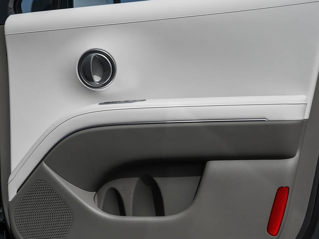 New 2026 Ecotronic Gray Pearl Hyundai SEL Premium 8P AWD image 10