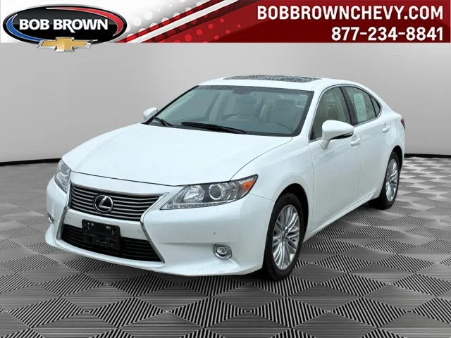 Certified Used 2015 White Lexus NA image 1