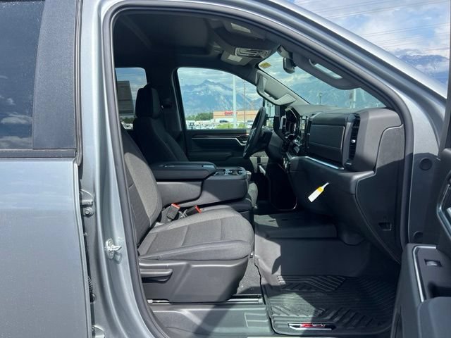 New 2026 Sterling Gray Metallic Chevrolet LT image 31