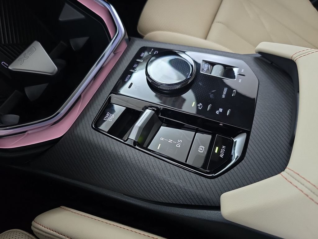 New 2026 Vegas Red Metallic BMW 30 xDrive image 23