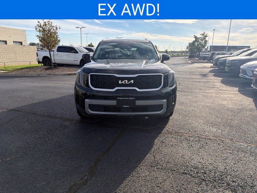 Used 2024 Kia Telluride EX with VIN 5XYP3DGC0RG411080 for sale in Kansas City