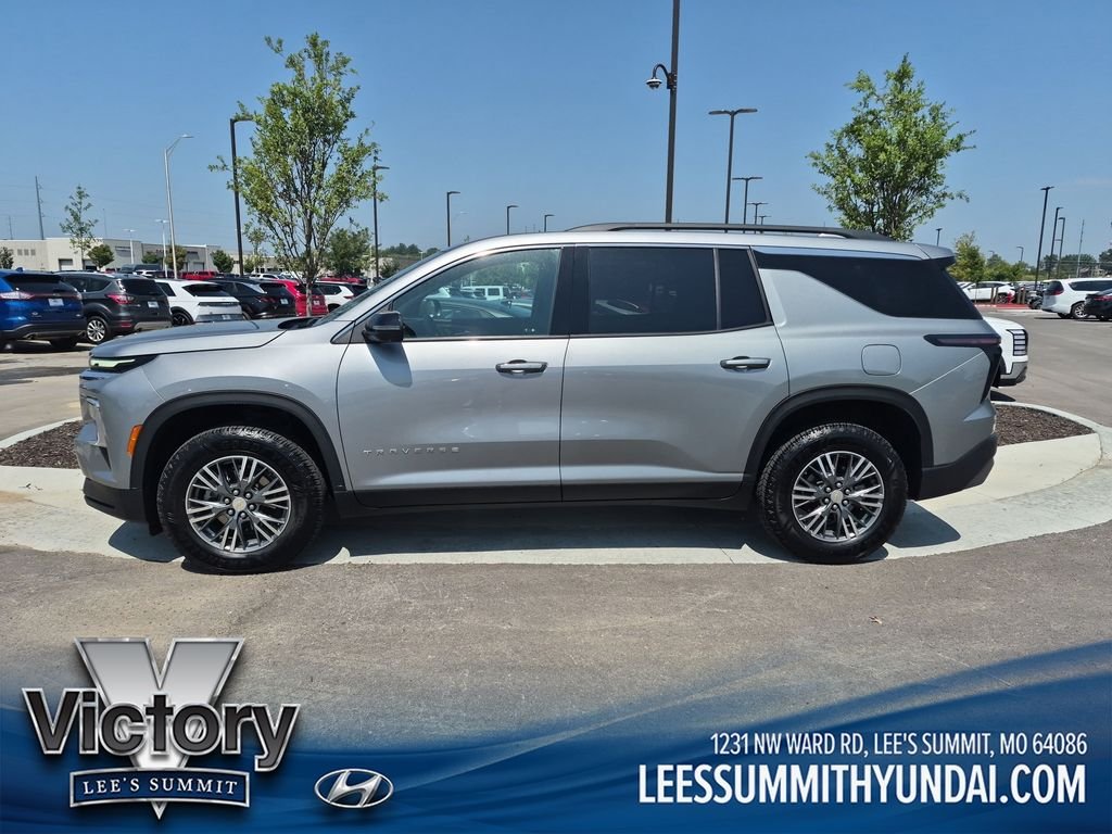 Used 2025 Chevrolet Traverse LT with VIN 1GNEVGRS4SJ138830 for sale in Kansas City