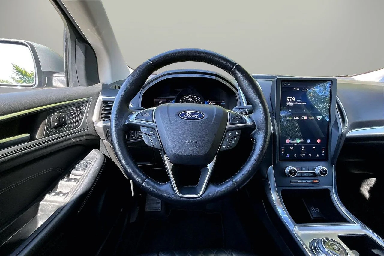 Used 2023 Silver Ford Titanium image 11